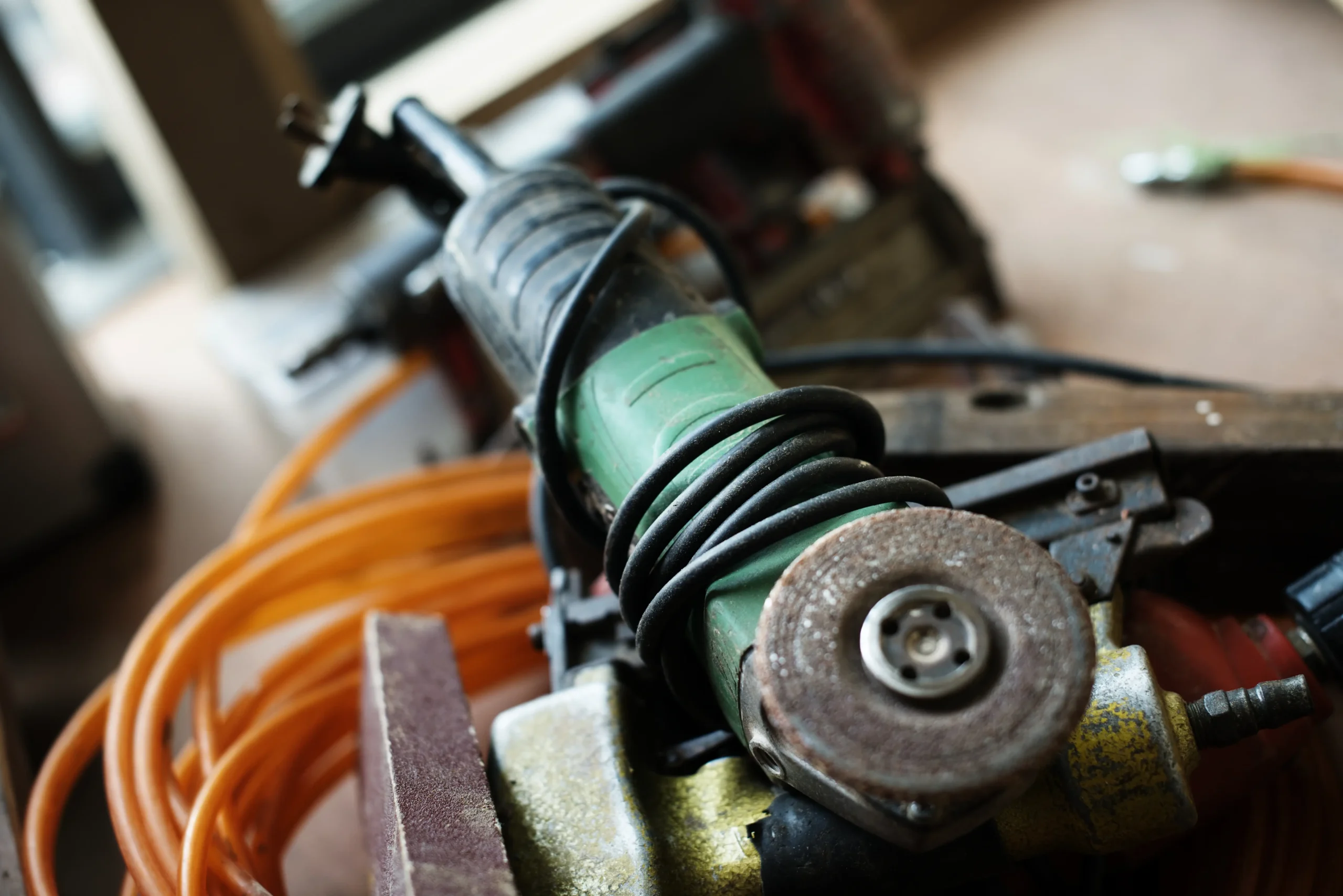 Repuestos eléctricos para maquinaria pesada